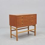 586679 Chest of drawers